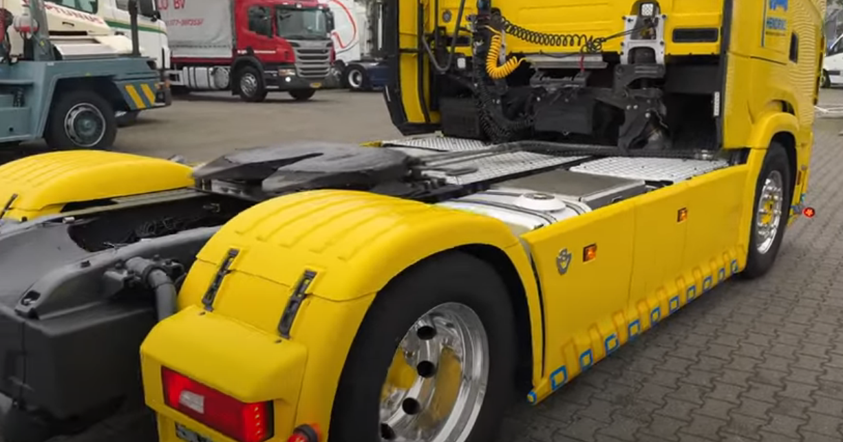 Scania S770 V8